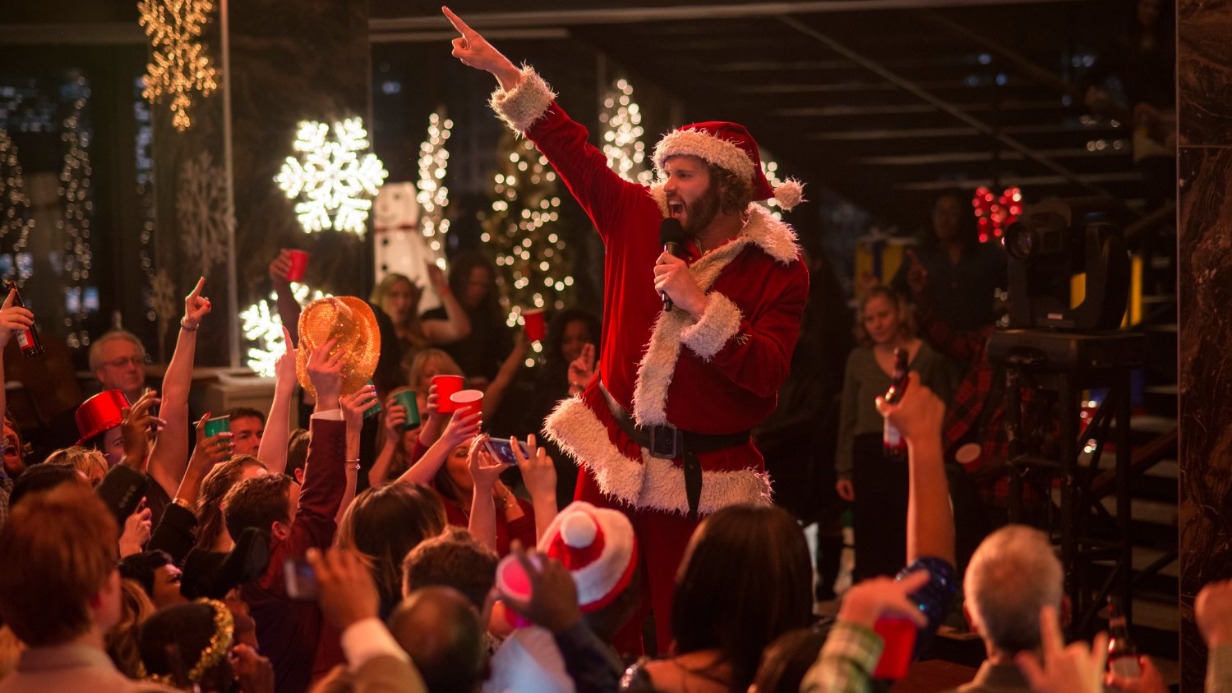 Пять тысяч на человека: как пандемия изменила новогодние корпоративы 
