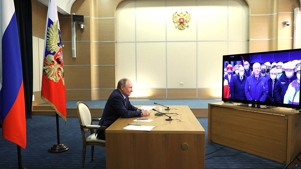 Путин заявил, что власти Москвы и Сергей Собянин успешно развивают транспорт в городе