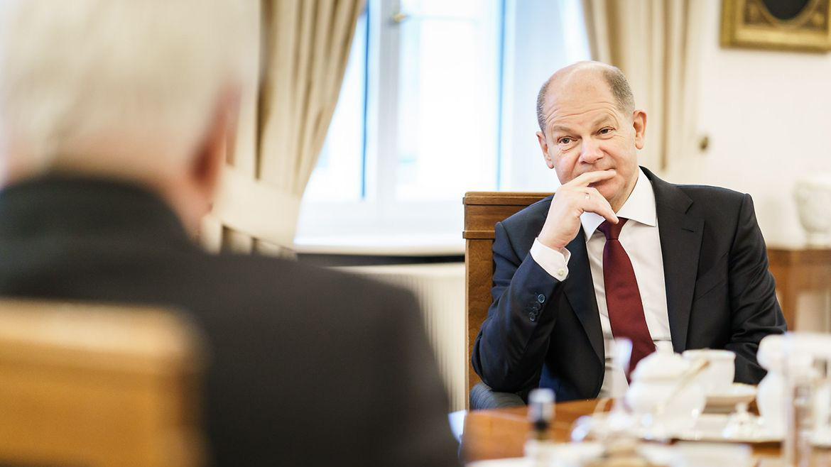 Канцлер Германии Олаф Шольц одобрил высылку российских дипломатов