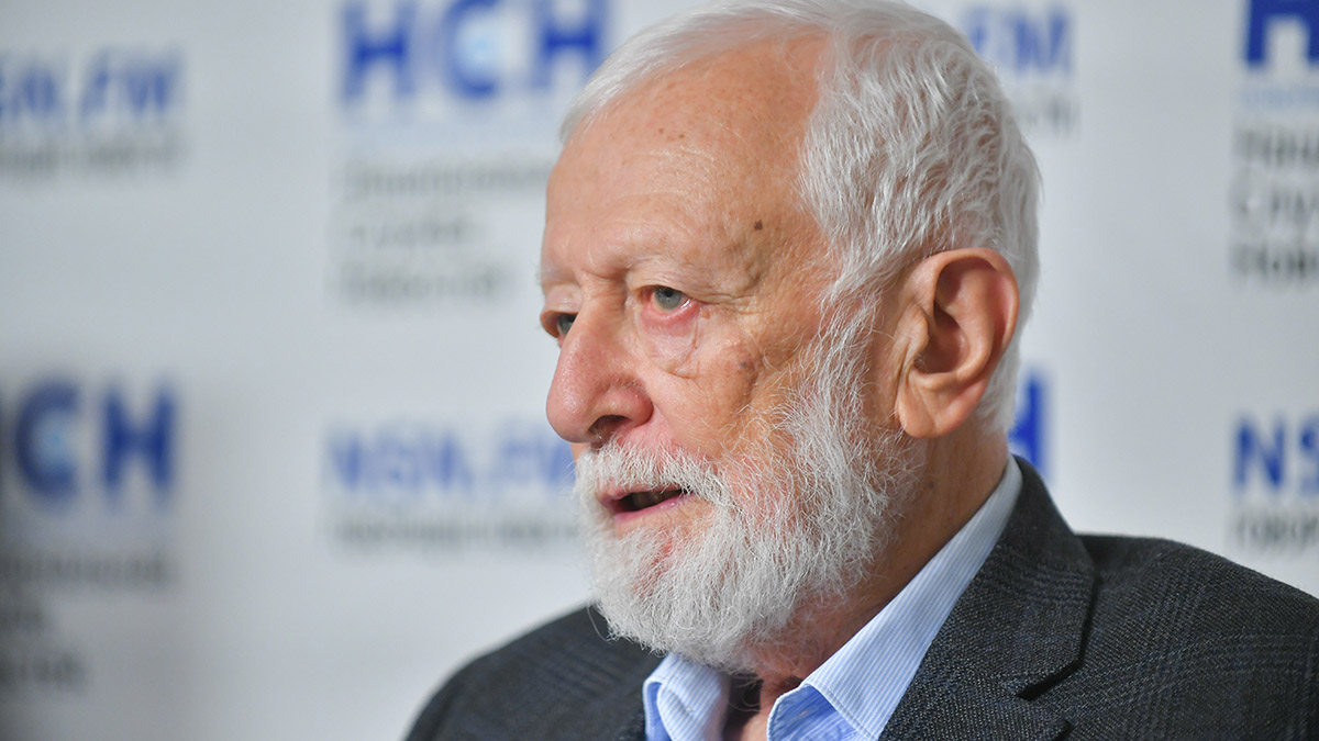 Вирусолог Альтштейн назвал две причины для применения назальной вакцины