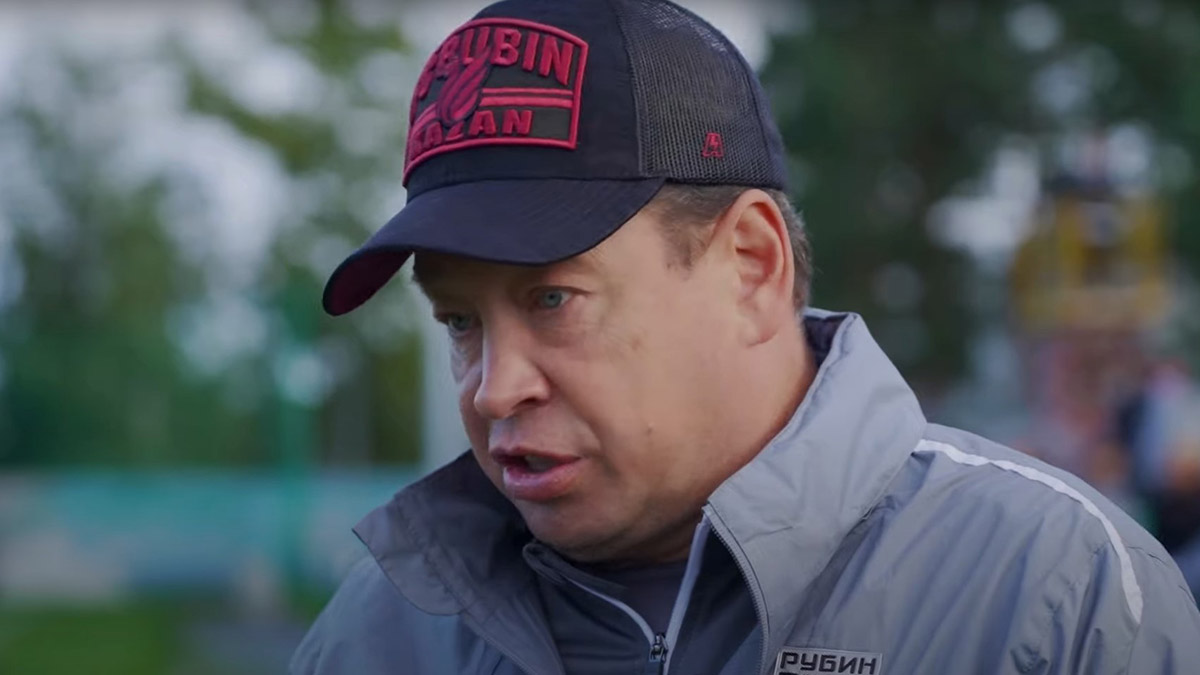 Леонид Слуцкий прокомментировал конфликт Дзюбы и Карпина