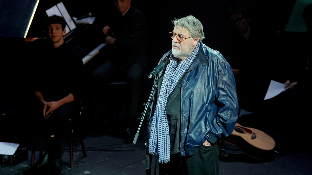 Шутка Ширвиндта про 2023 год вызвала истерический смех у публики