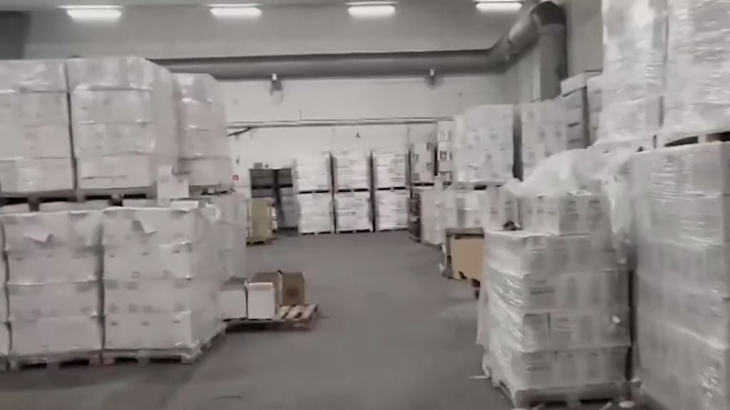 Полиция нашла крупную партию контрафактного алкоголя на станции МЖД