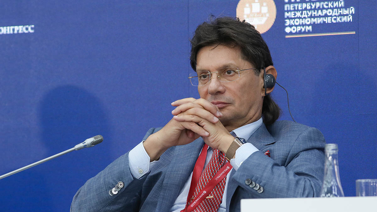 Леонид Федун покинул должность вице-президента «Лукойла»