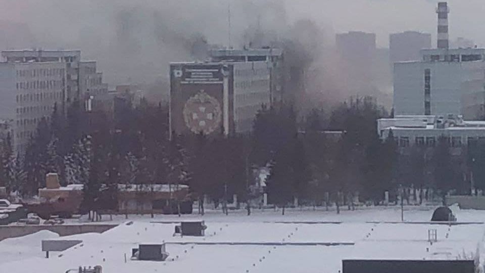 Казарма войсковой части горит в поселке Мосрентген в Новой Москве