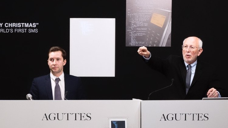 Первое СМС-сообщение в истории продали как NFT-токен за 132 тысячи евро