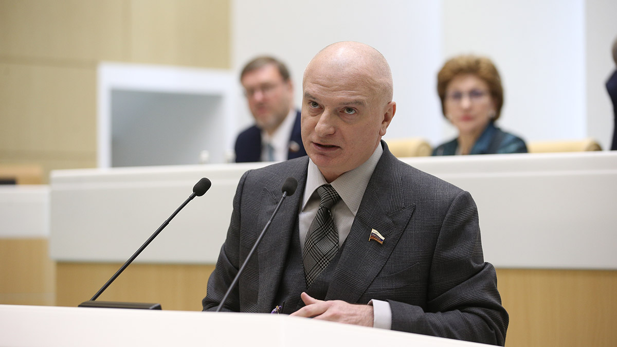 В Совфеде раскритиковали идею ввести штрафы за отказ от вакцинации