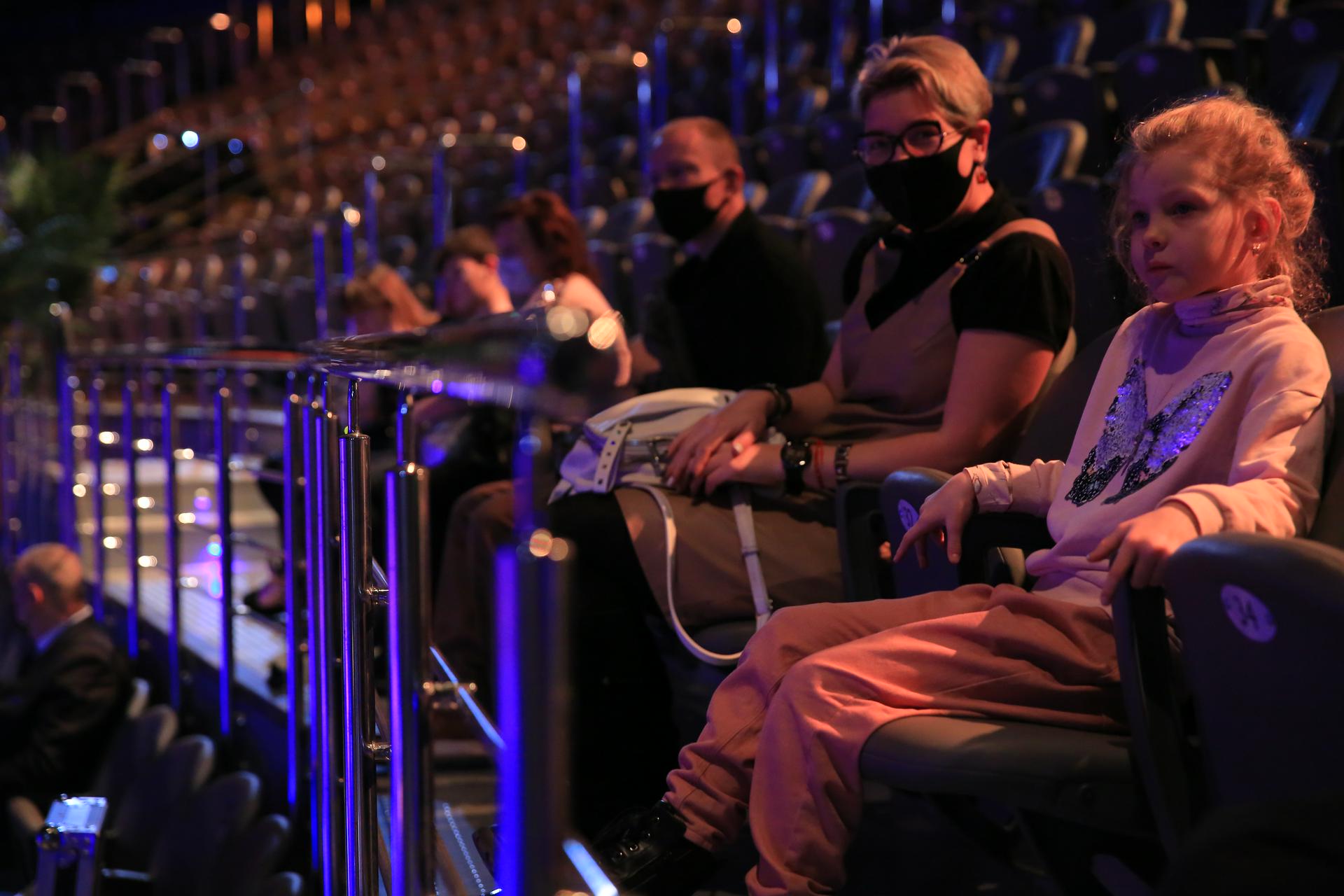 «Удивительные елки» украсили на ВДНХ