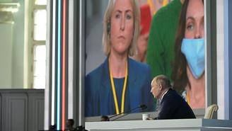 Президент России оценил работу сотрудников администрации и правительства в пандемию