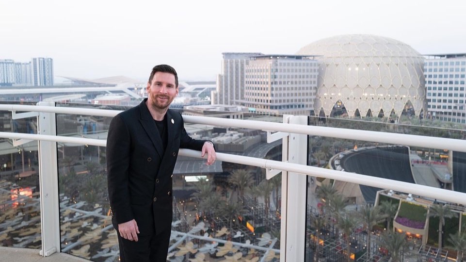 Месси ушел в самоизоляцию из-за положительного теста на COVID-19