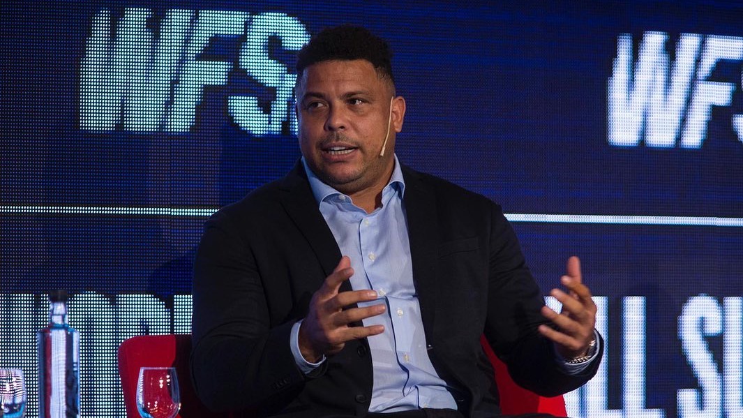 «Стало плохо»: бразильский экс-футболист Роналдо заболел COVID-19