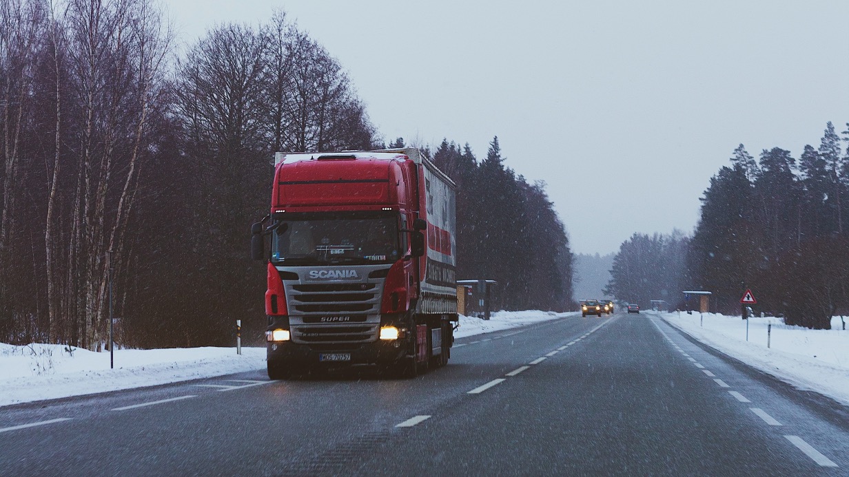 Дептранс Москвы напомнил о введении системы пропусков для большегрузов