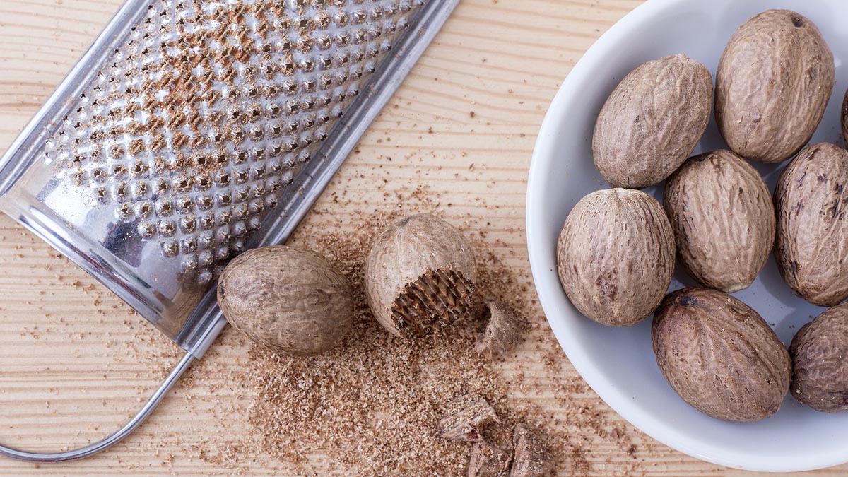 Диетолог предупредила о смертельной опасности мускатного ореха