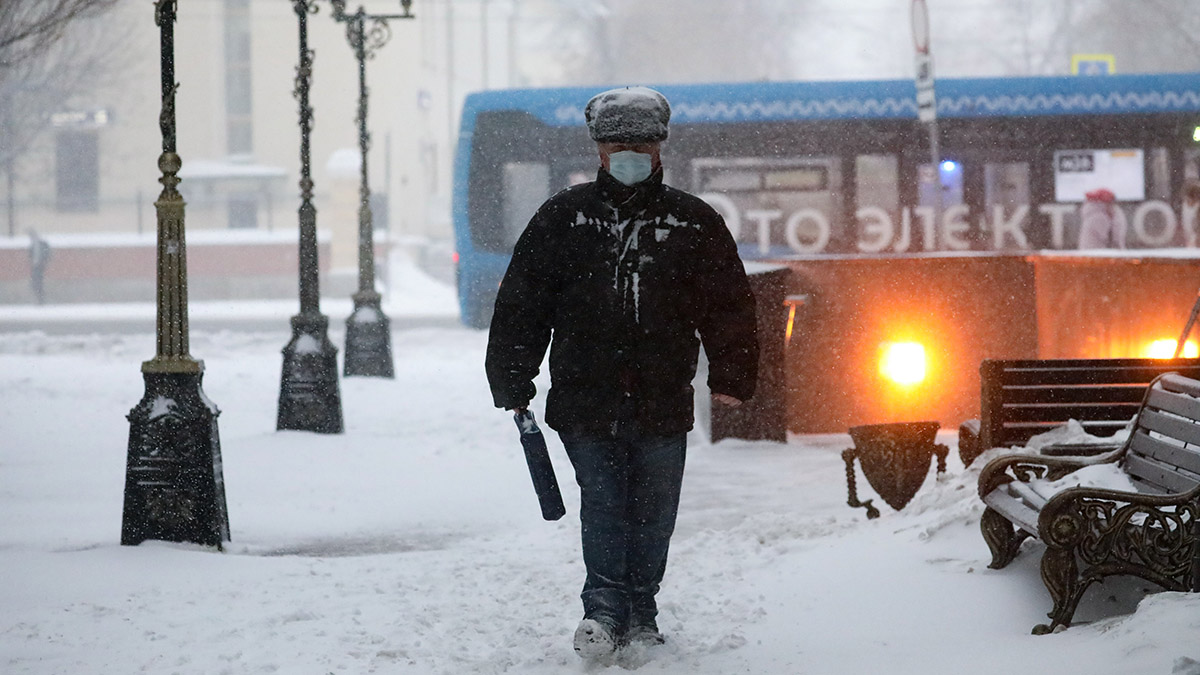 Власти Москвы назвали условие введения ограничений из-за «омикрона»