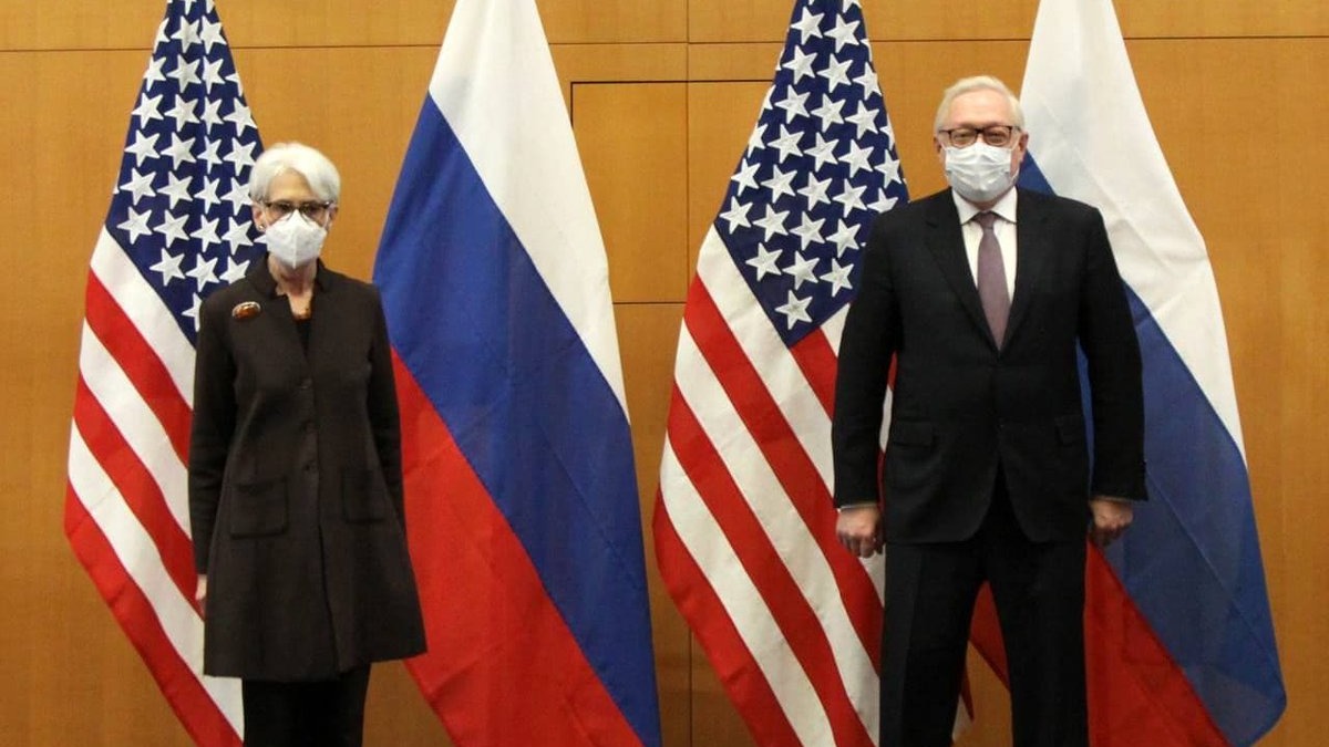 Россия и США завершили двусторонние переговоры в Женеве