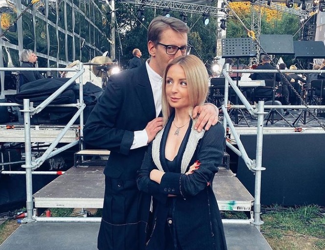 Вдова Михаила Зеленского после его внезапной смерти удалила все фото из соцсети