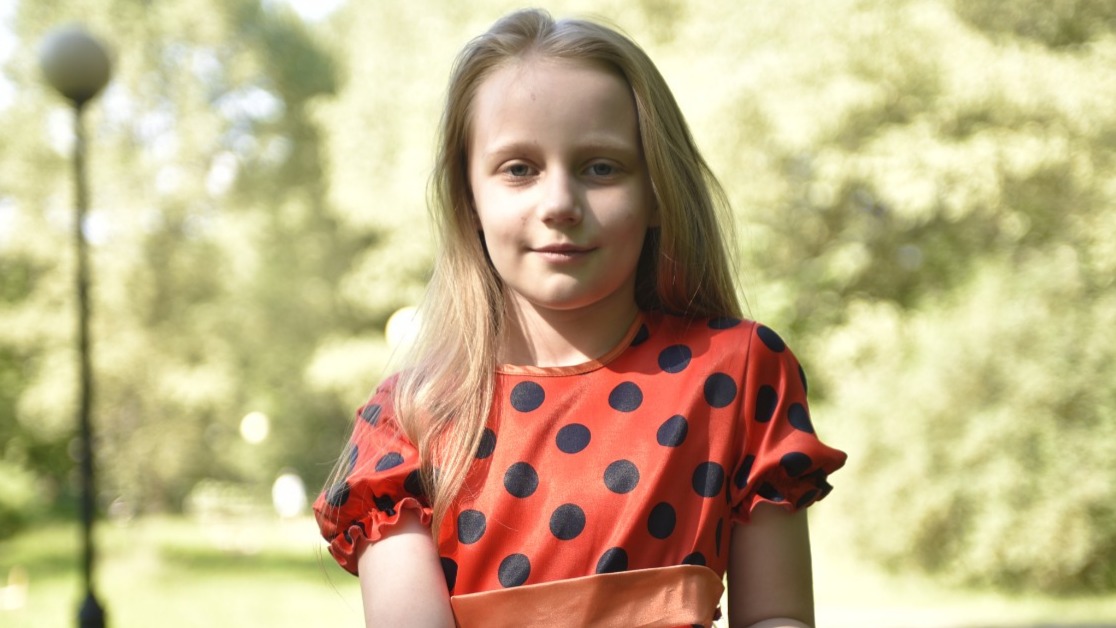 Алиса Теплякова на прогулке в парке «Зюзино»