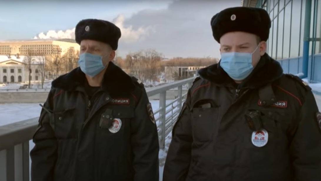 Находящийся в федеральном розыске мужчина сбежал от медиков в Подмосковье