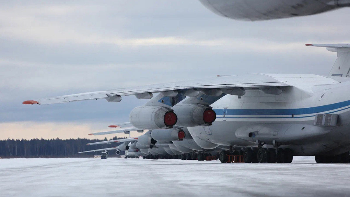 Ил-76 самолет сбили над Белгородом. Российский самолет на 40 человек.