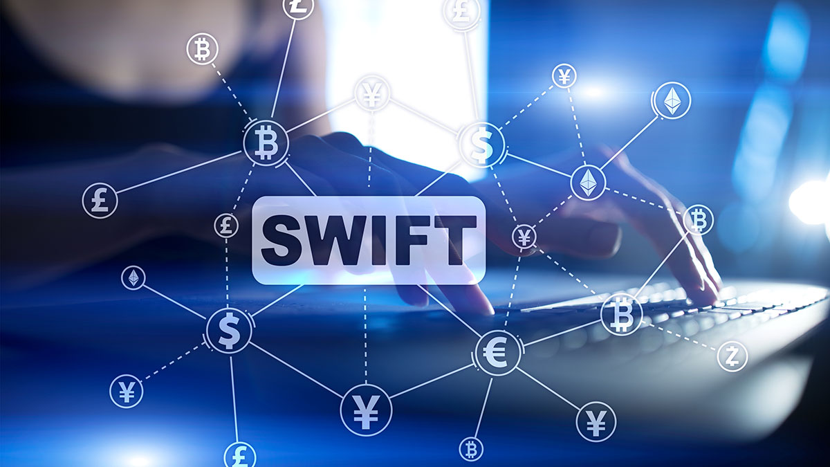 Постпреды Евросоюза договорились отключить семь российских банков от SWIFT