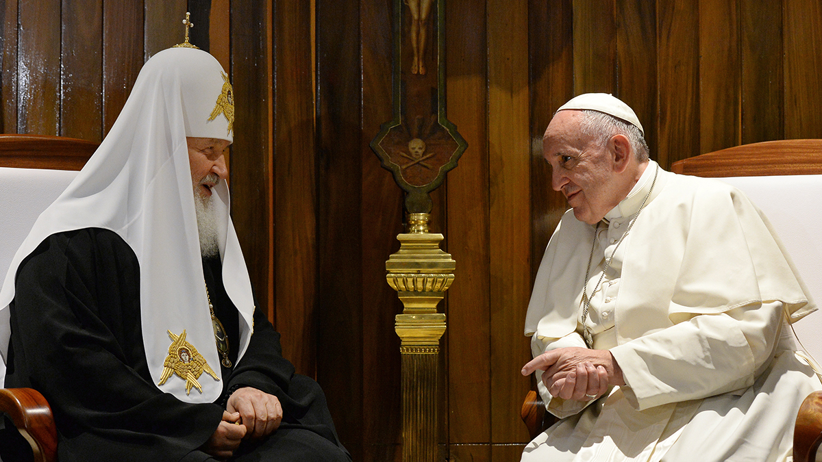 Папа Римский Франциск предложил патриарху Кириллу встречу в московском аэропорту