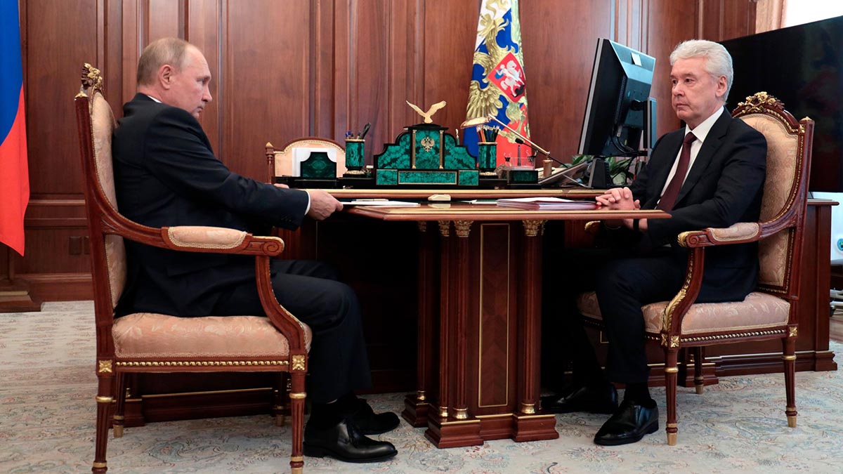 Путин проведет разговор с Собяниным о положении дел в Москве 20 января