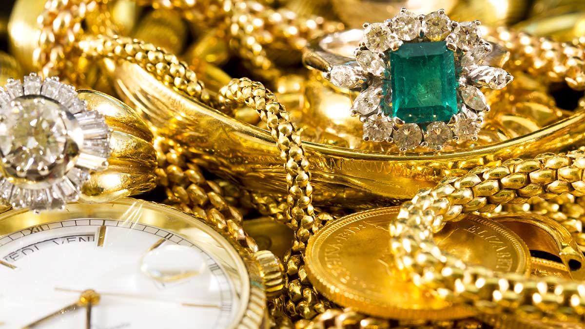 Сотрудник ломбарда обманул своего работодателя на миллион рублей