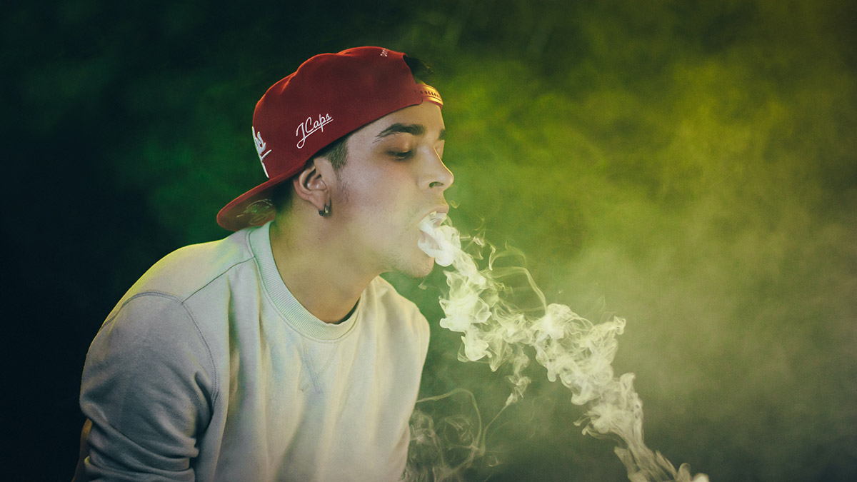 Врач Пылев заявил, что вейпинг увеличивает риск развития рака легких