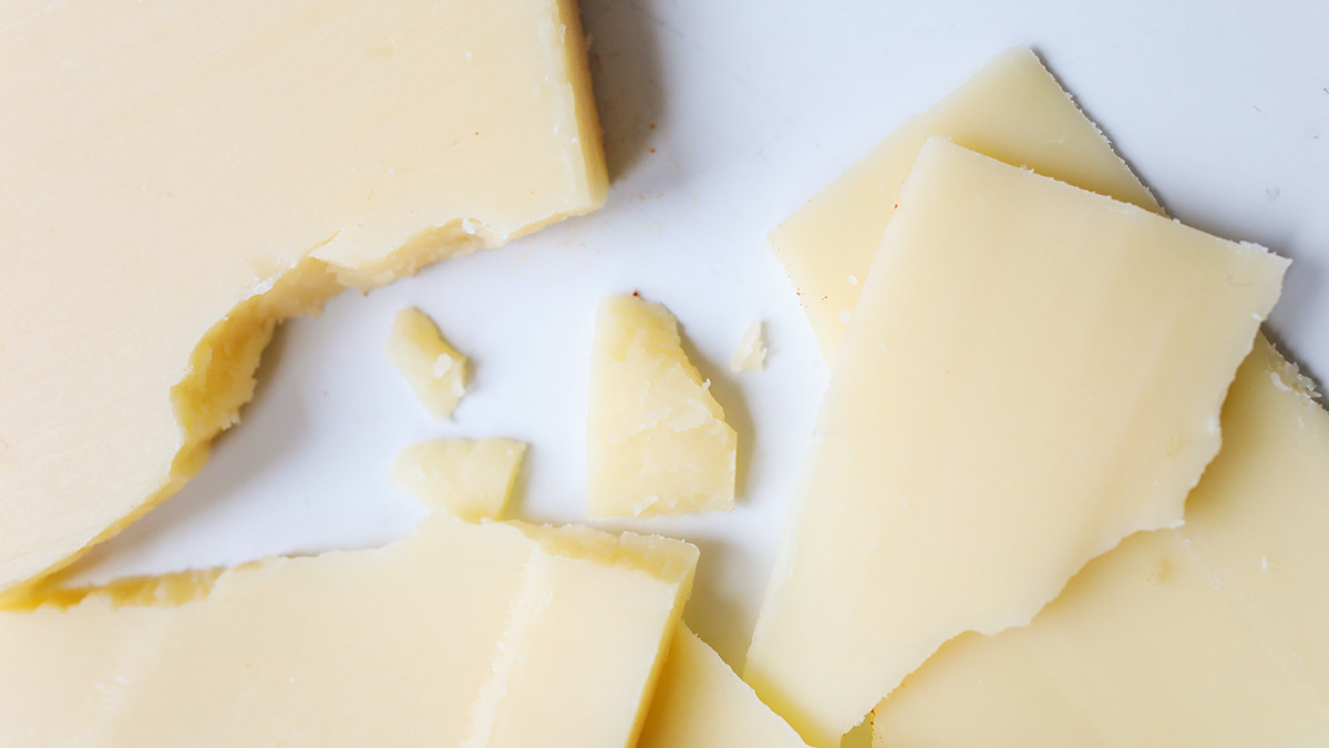 Московский завод увеличит выпуск сыров благодаря нацпроекту «Производительность труда»