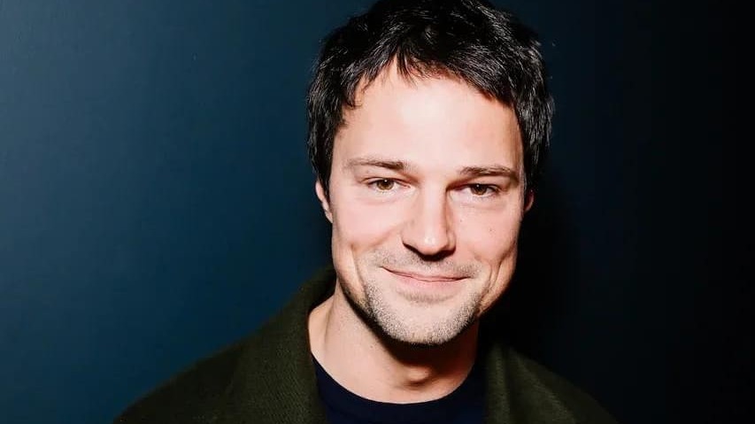 «Милашка»: Козловский поделился совместным снимком с дочкой после прогулки