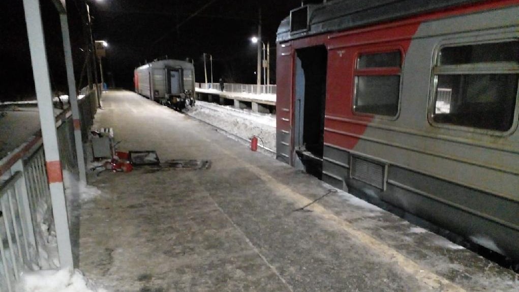 СК и прокуратура начали проверку после пожара в подмосковной электричке