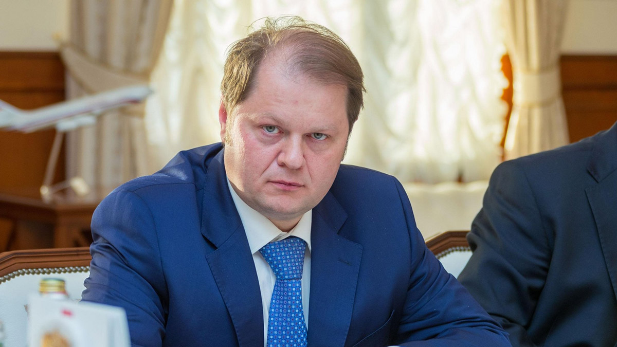 Полмиллиарда с дорог: за что арестовали замглавы Минтранса Владимира Токарева