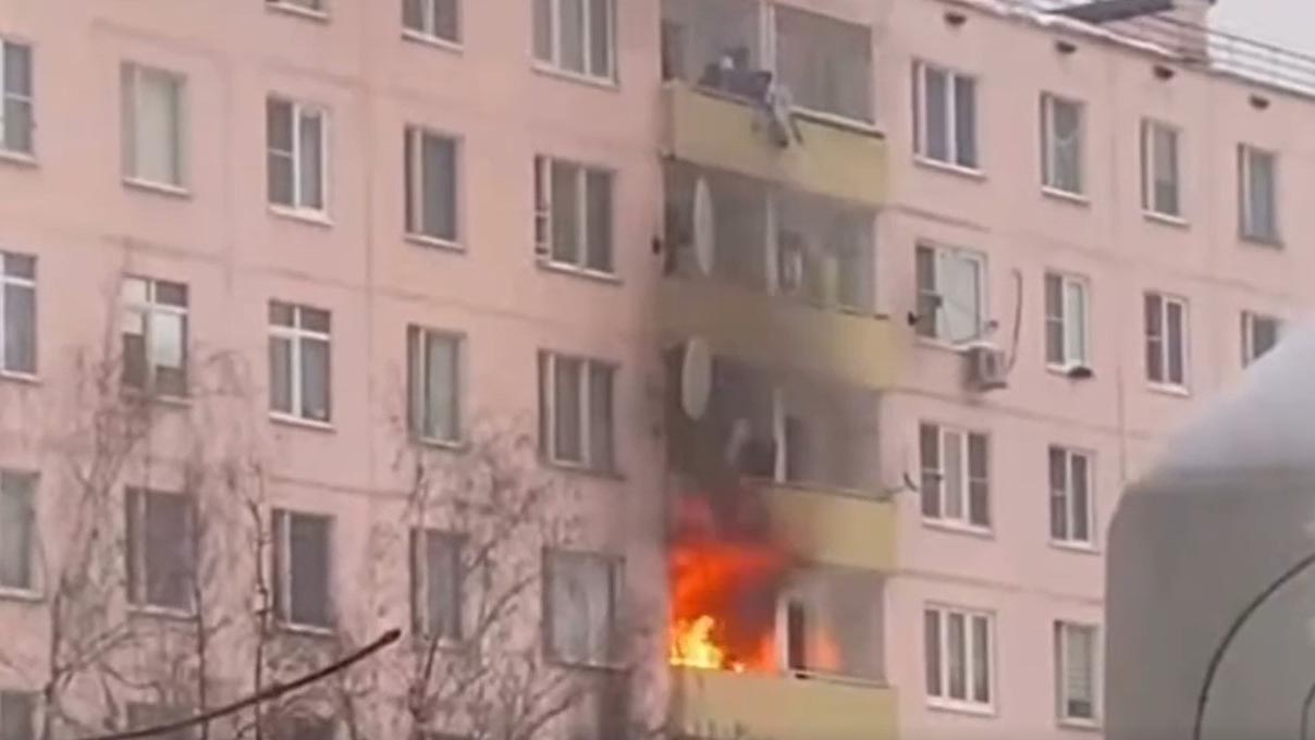 Пожар произошел в жилом доме на Чертановской улице