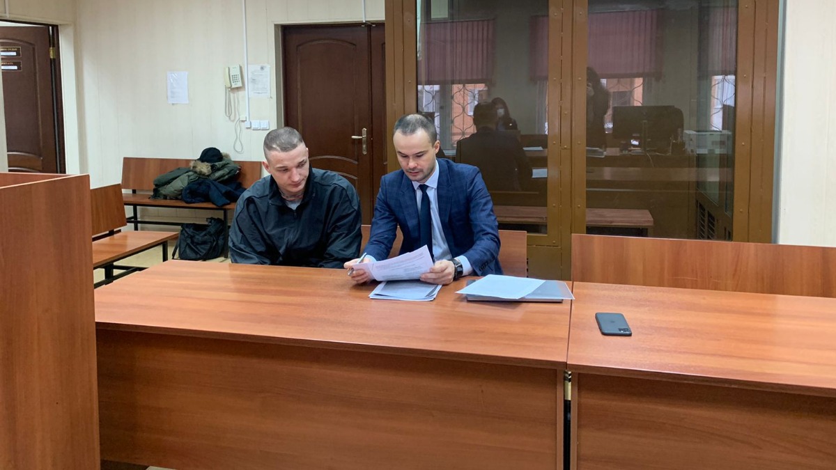 «Меня хотели взять под арест»: блогер Эдвард Бил высказался перед судом