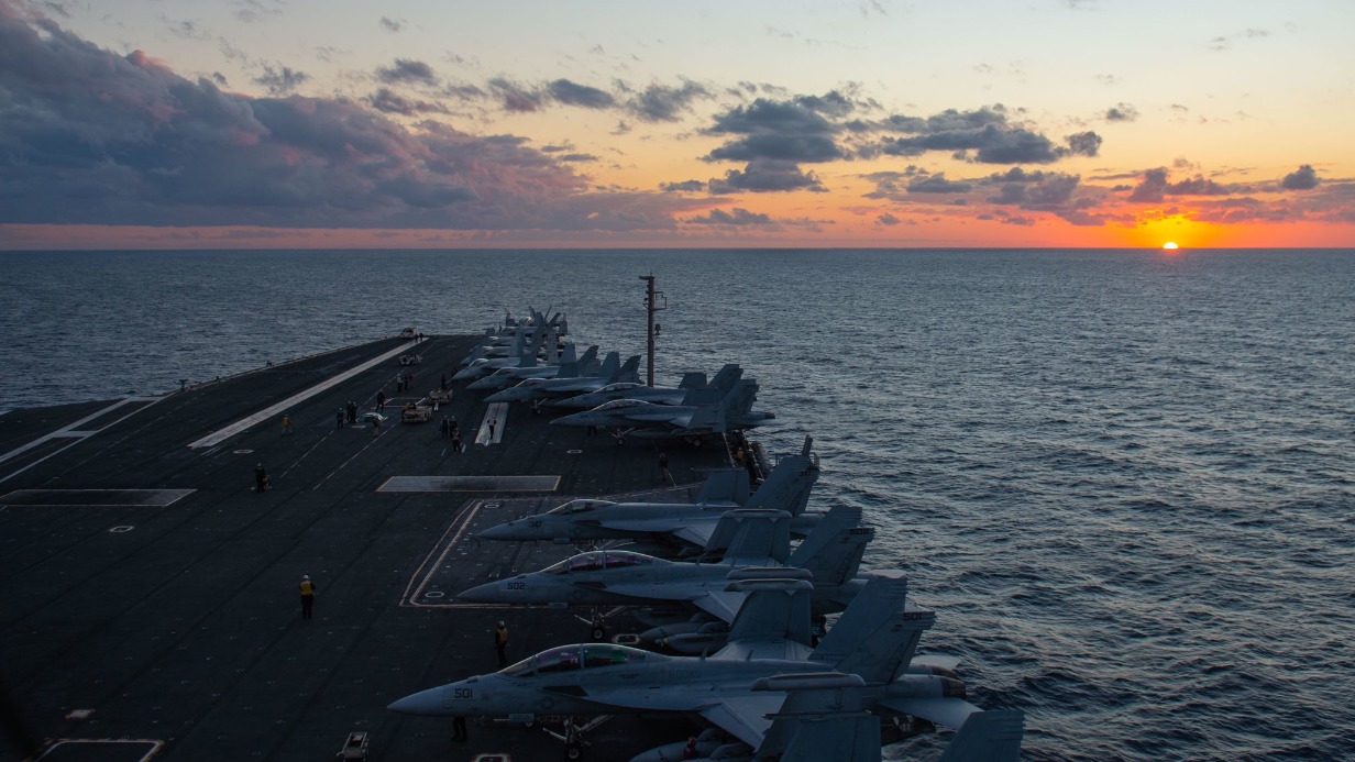 НАТО усилит присутствие в регионах Черного и Балтийского морей