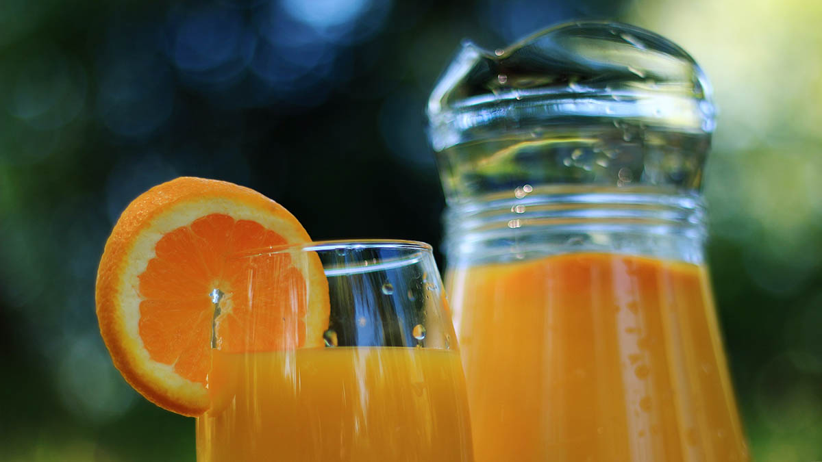 Диетолог Соломатина назвала главную опасность «полезных» свежевыжатых соков