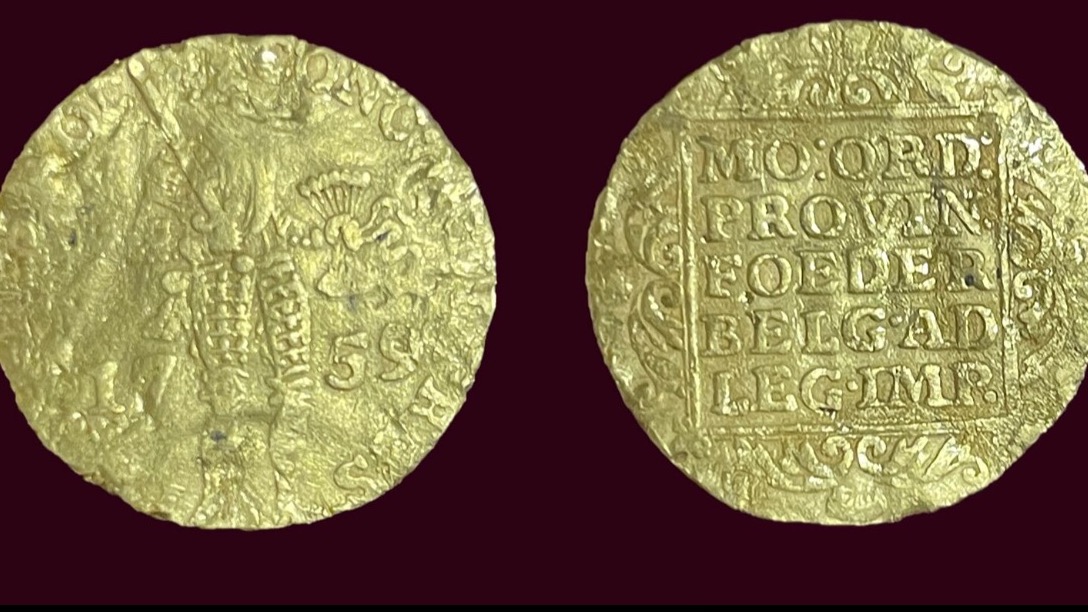 Реставраторы восстановили найденные на Дубининской улице монеты XVIII–XX веков