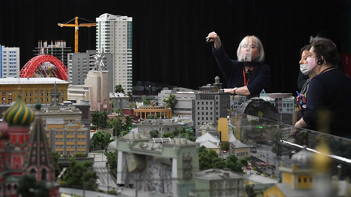 Москвичам рассказали о работе павильона «Макет Москвы» в праздничные выходные