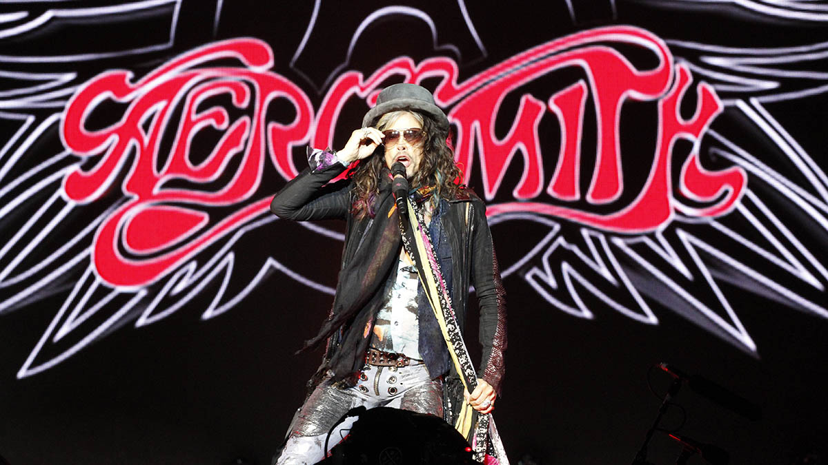 Рок-группа Aerosmith отменила концерт в Москве из-за пандемии