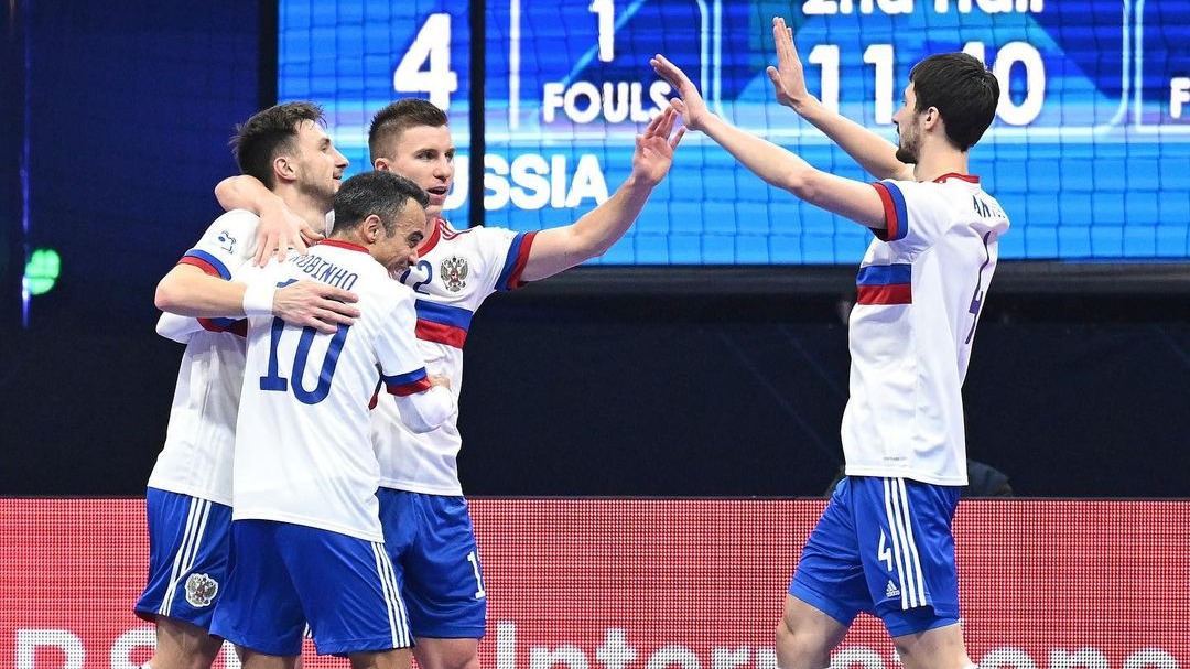 Россия сыграет с Украиной в полуфинале чемпионата Европы по мини-футболу