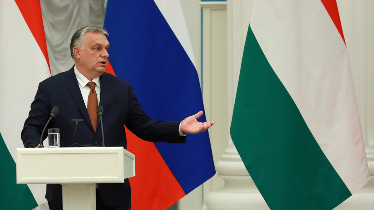 Орбан подписал указ о размещении в Венгрии войск НАТО