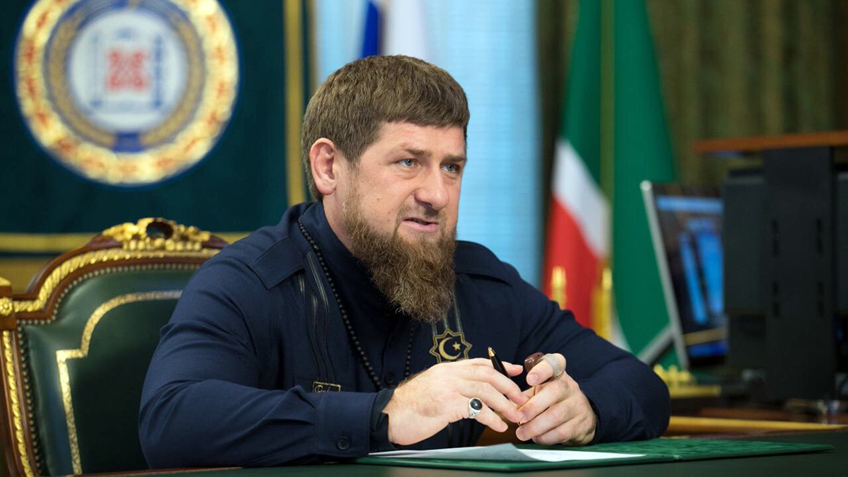 Кадыров лично приехал в университет, пострадавший от атаки ВСУ