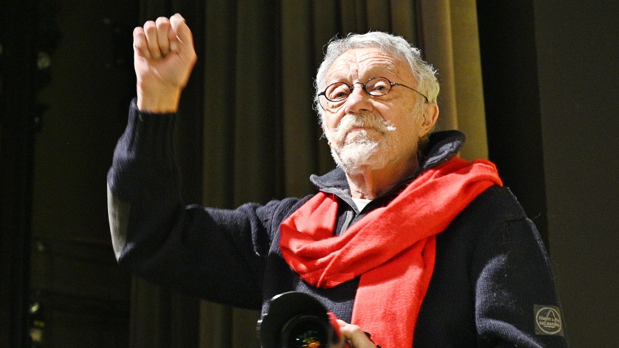 Фотограф Юрий Рост отпраздновал свой день рождения на сцене театра «Современник»