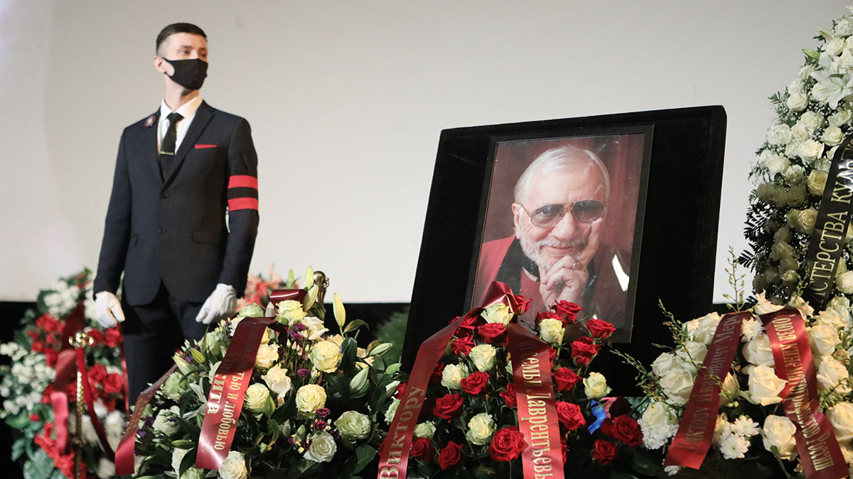 Прощание с режиссером Виктором Мережко завершилось в столице