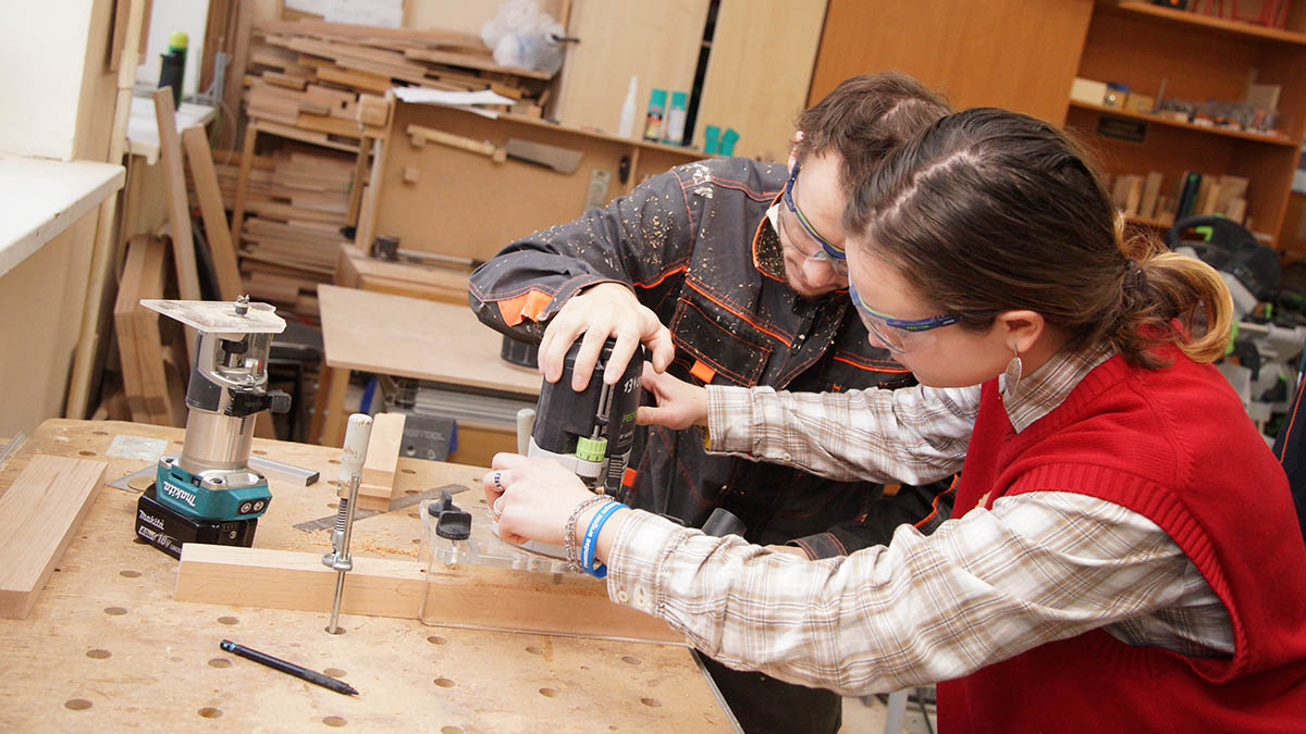 Путин поручил предусмотреть особый порядок призыва для выпускников колледжей