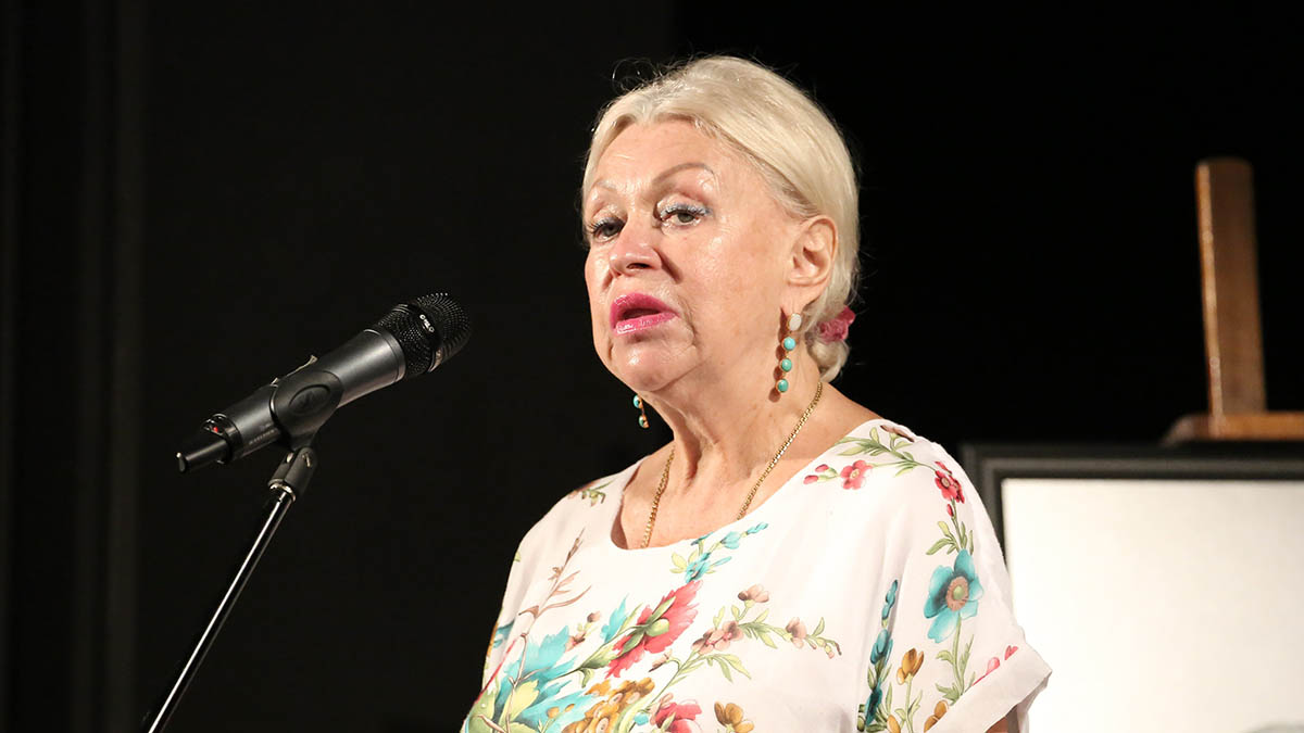 «Надо же как-то уйти со сцены»: Поргина рассказала, как спасла Янковского поцелуем