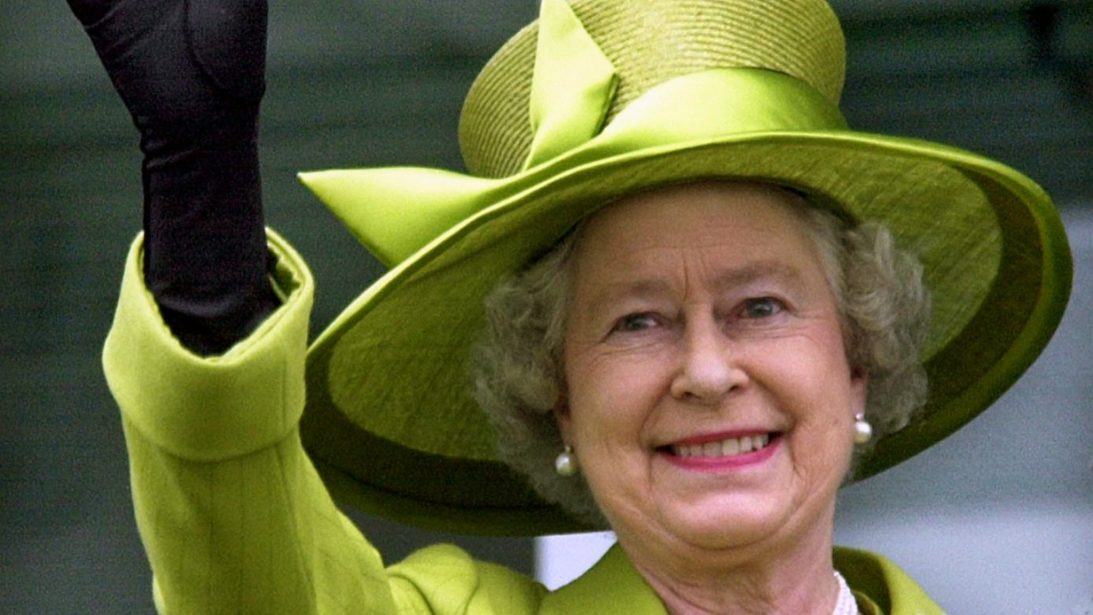 Елизавета II искренне надеется, что британцы поддержат ее наследников