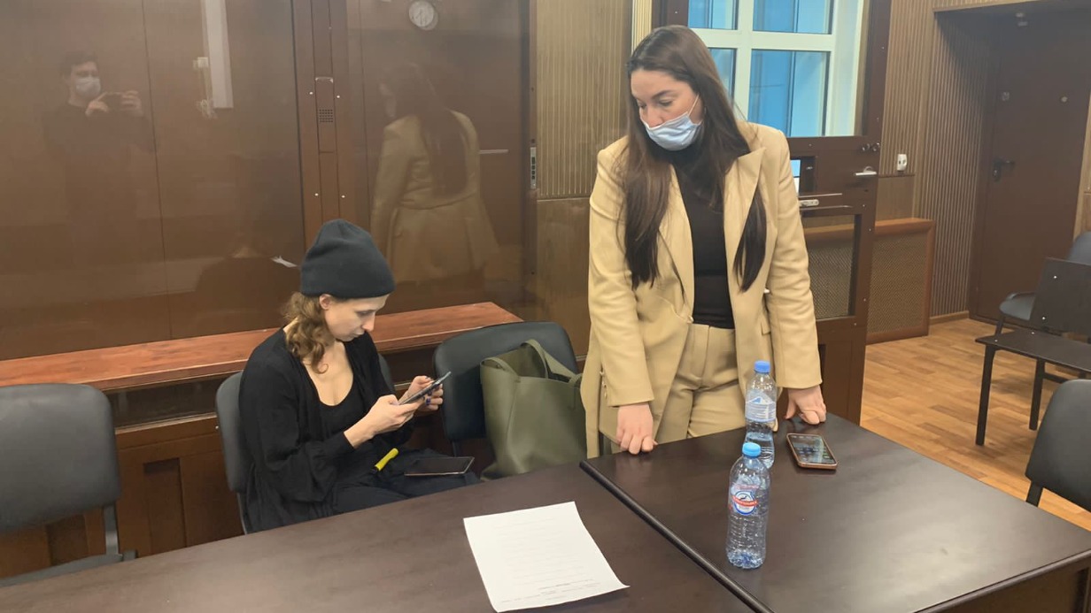 Суд в Москве арестовал участницу Pussy Riot Алехину на 15 суток