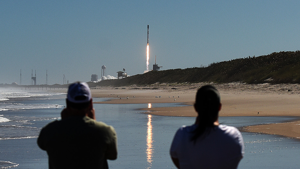 Компания Илона Маска потеряла почти 40 спутников Starlink из-за магнитной бури