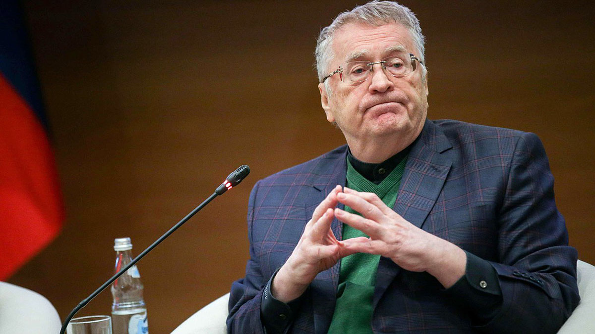 «Сафонов, оплати!»: помощник Жириновского рассказал, как справился со славой в Сети